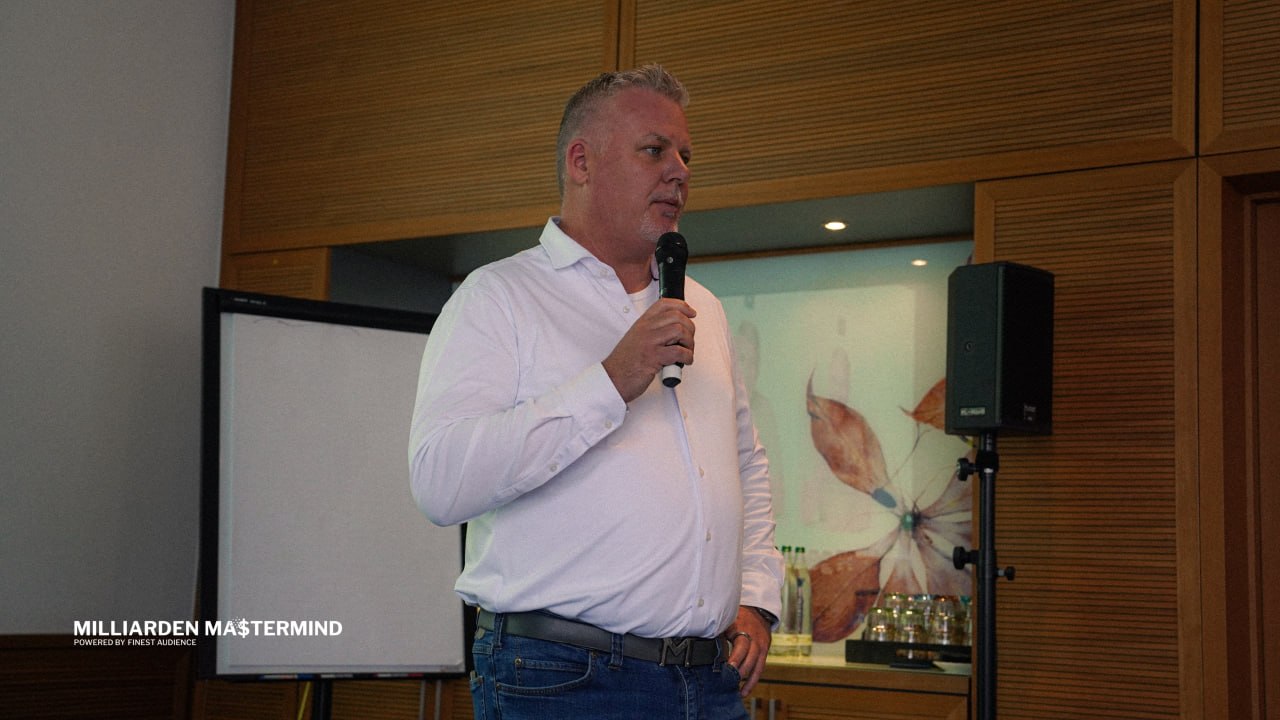 Maik Schwede als Speaker beim Milliarden Ma$termind — powered by Finest Audience